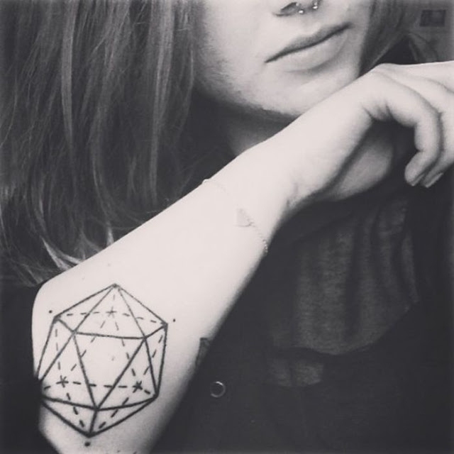Tatuagens geométricas para as meninas Tatuagens geométricas para as meninas