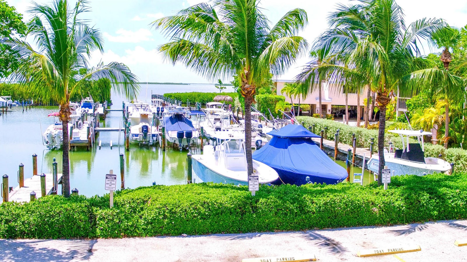 Real Estate in the Florida Keys Wow! Beautiful Key Largo condo 2/2