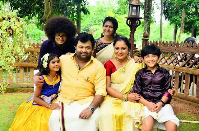 nisha sarang family life