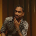 Miguel - Come Through And Chill (Feat. J. Cole & Salaam Remi) (Official Music Video)