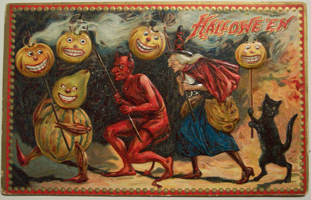 32 Lovely Vintage Halloween Postcards That Make You Feel Warm and