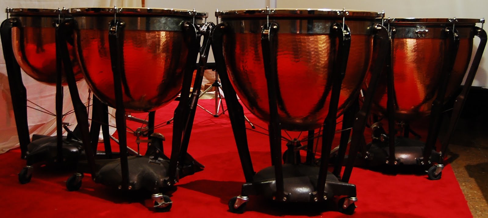 Service e noleggi di strumenti a percussione