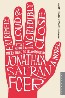 Book cover of Extremely Loud and Incredibly Close by Johathan Safron Foer