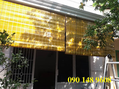 Mành sáo nứa che nắng ngoài trời