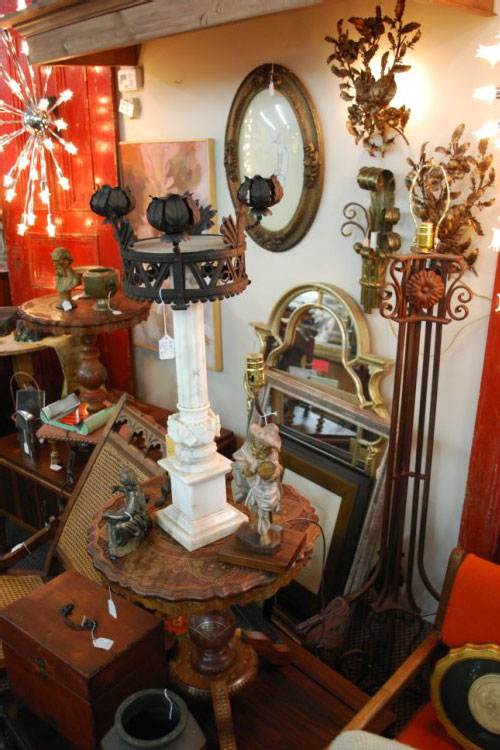 Newport Avenue Antiques About Newport Avenue Antiques