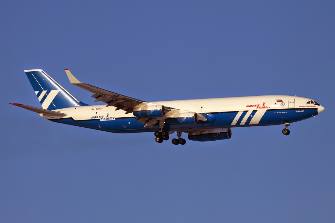 Il-96-400T_Polet_RA-96102_Kustov_9-Feb-2012.jpg