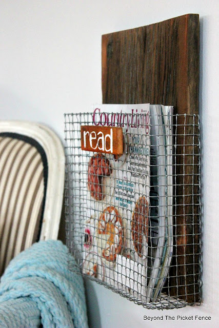 wire, magazine, chicken wire, industrial, reclaimed wood, DIY, project challenge, http://bec4-beyondthepicketfence.blogspot.com/2015/08/project-challenge-chicken-wirescreen.html
