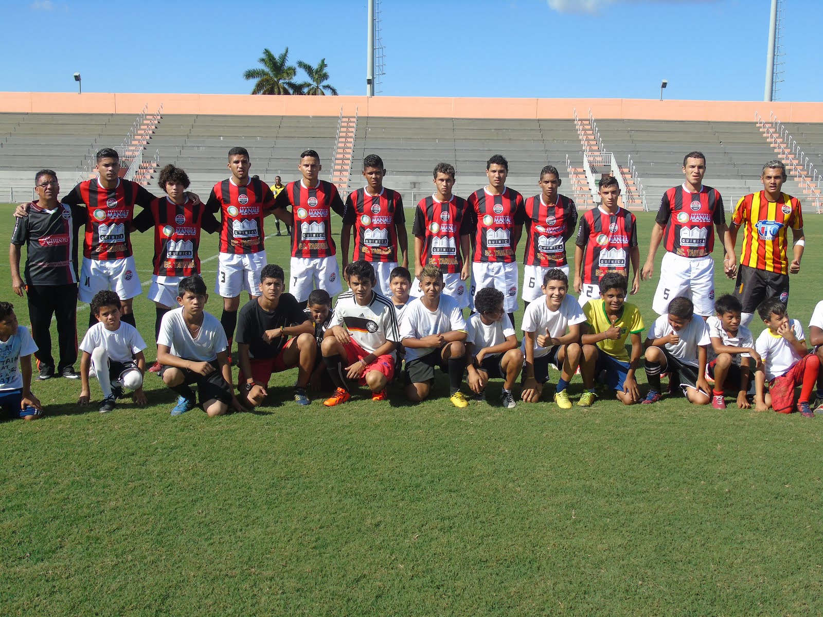 Lobo do Norte no estádio Carlos Zamith