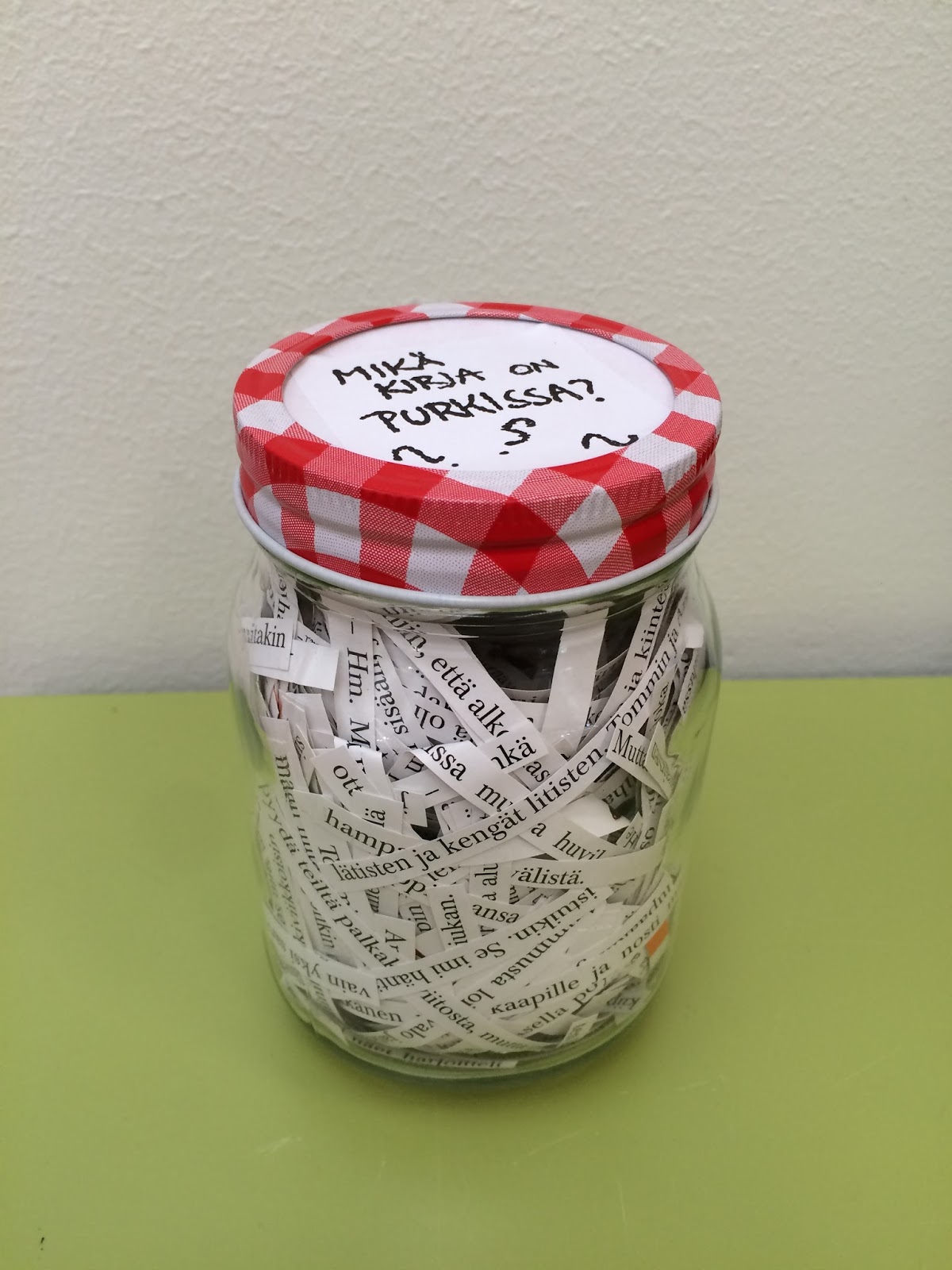 Kuvahaun tulos haulle kirjastosta kertova kirja