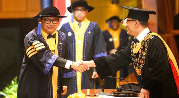 Yossi Irianto Wisuda di Unpad