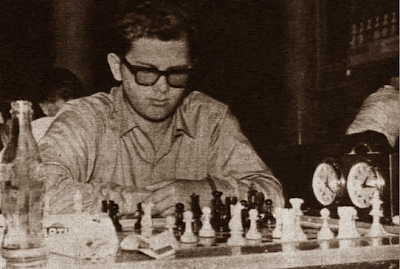 El ajedrecista yugoslavo Bojan Kurajica
