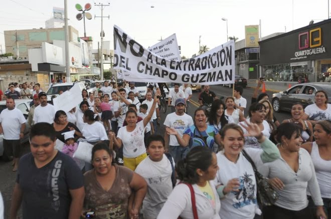 Sinaloa fans del Chapo Guzmán