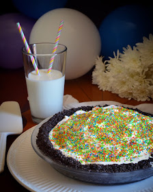 This is an easy, homemade nut-free ice cream pie recipe.