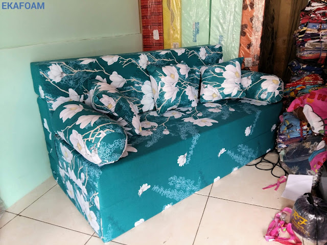 Sofa bed inoac motif ijo pupus atau alya tosca