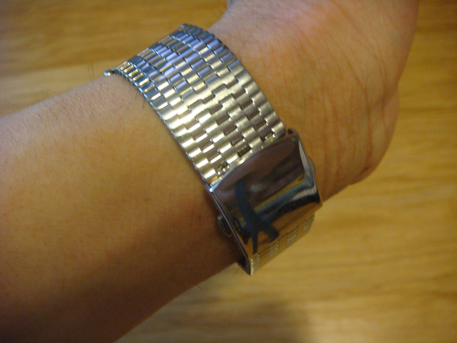 Watches to Wear: Timex Weekender T2N649 Follow-Up Review: On Steel Bracelet