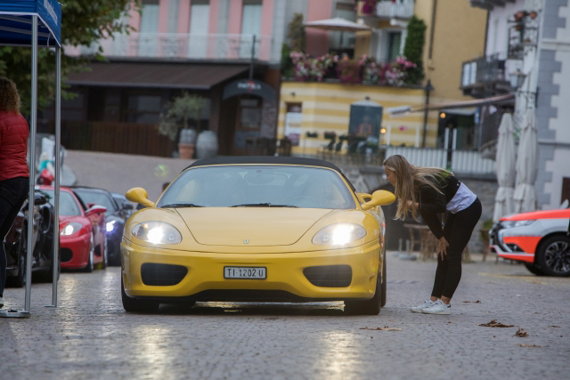 Ferrari 360 Spider beim Check- In an der Seepromenade in Ascona gelber Ferrari 360 Spider beim Check-In auf dem Sportscar Day 2018 in Ascona