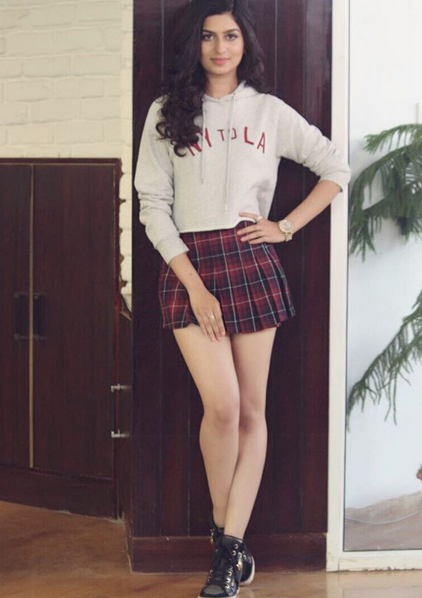 Krushna Punjabi Model Wiki Age Boyfriend Bio Nakhre Song Jassi Gill krushna punjabi model wiki age