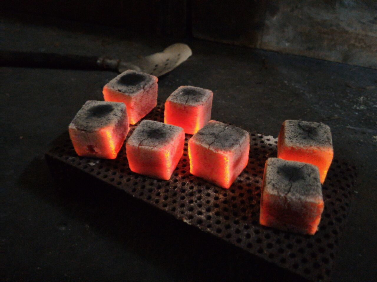 How To Light A Hookah Coal On The Stove Electric Coal Starter Hookah