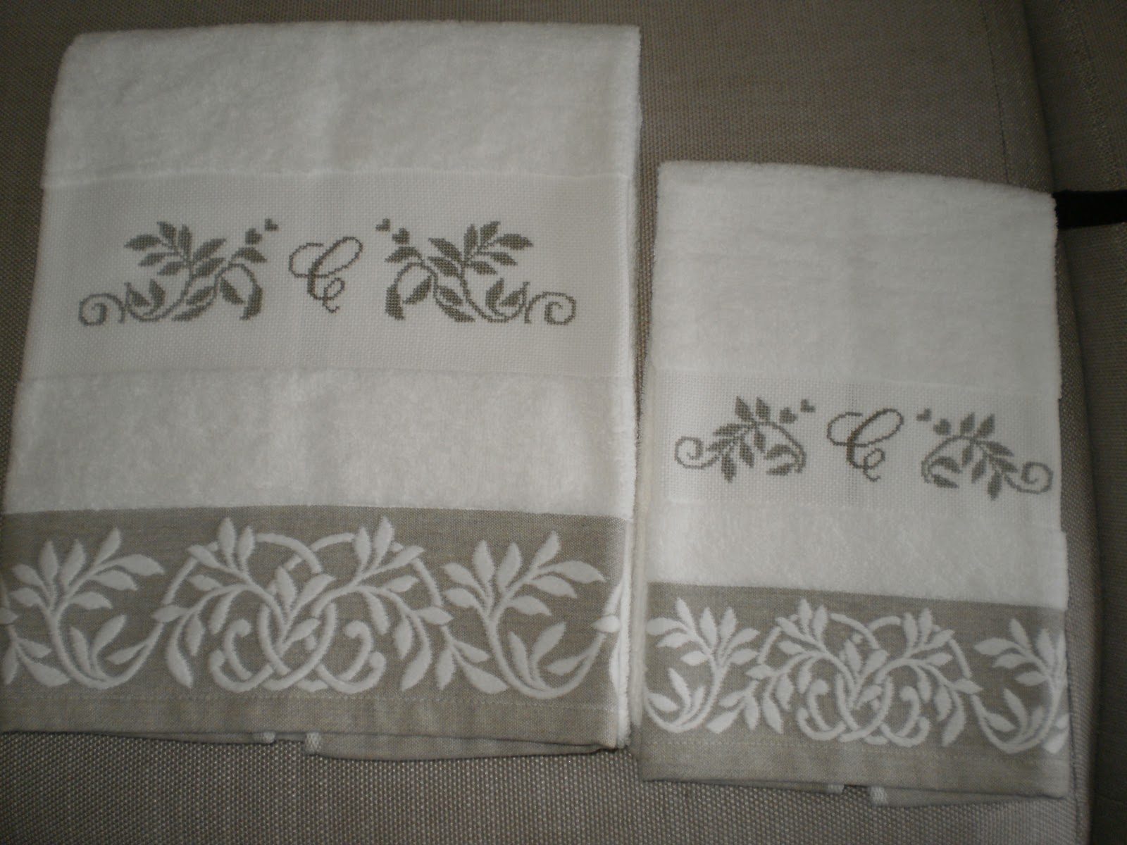 ISASTITCH: Mas Toallas en punto de cruz