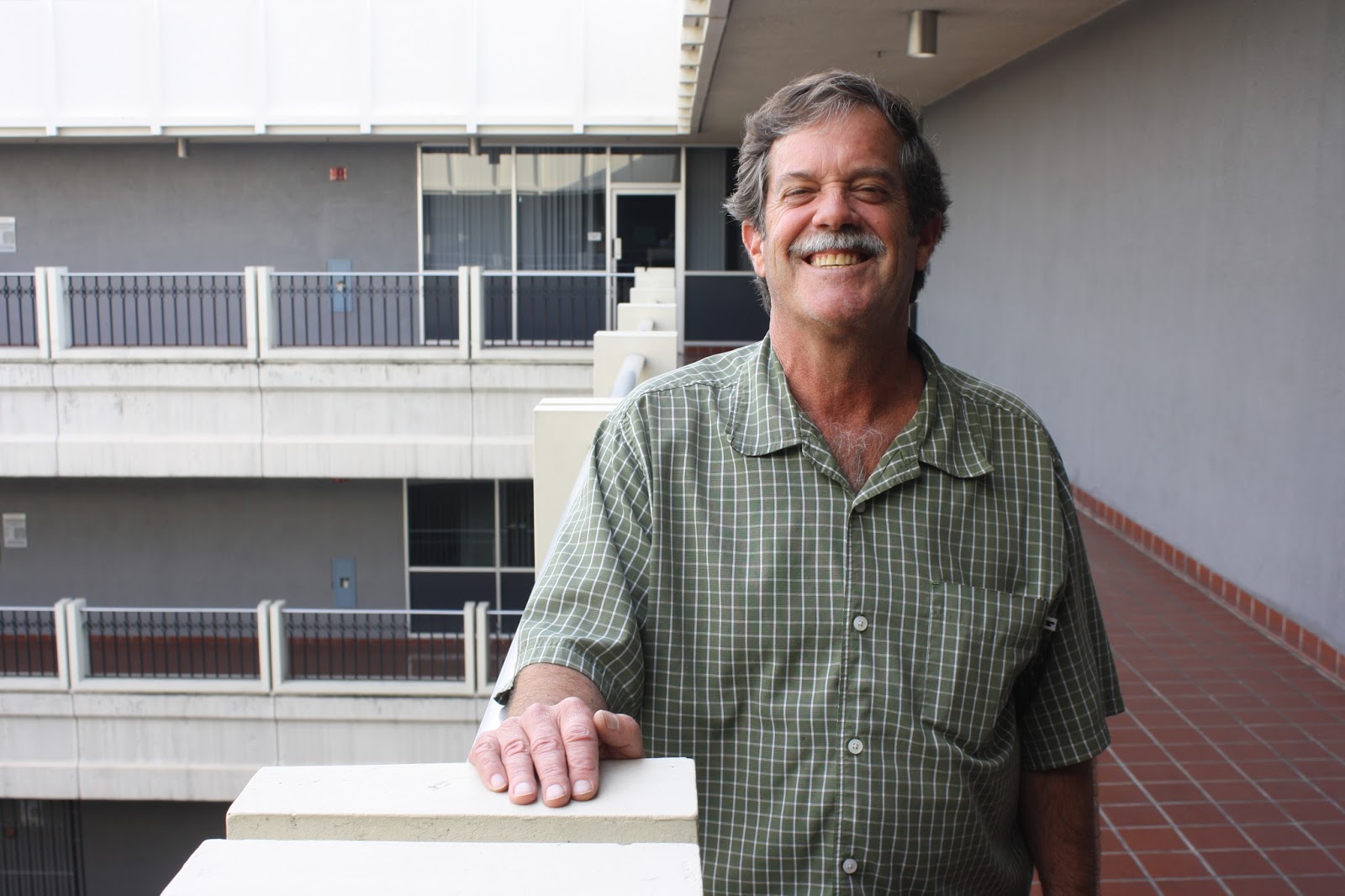 CDD Topics CDD Profiles Mark Newman