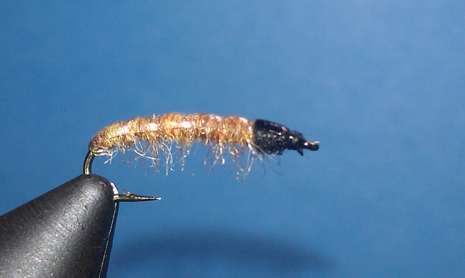 Troutnut Tan Caddis Larva