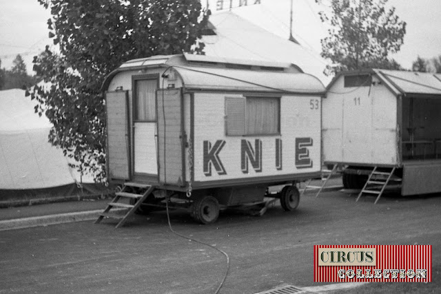 Cirque National Suisse Knie 1970 Roulottes d'habitation du Cirque National Suisse Knie 1970