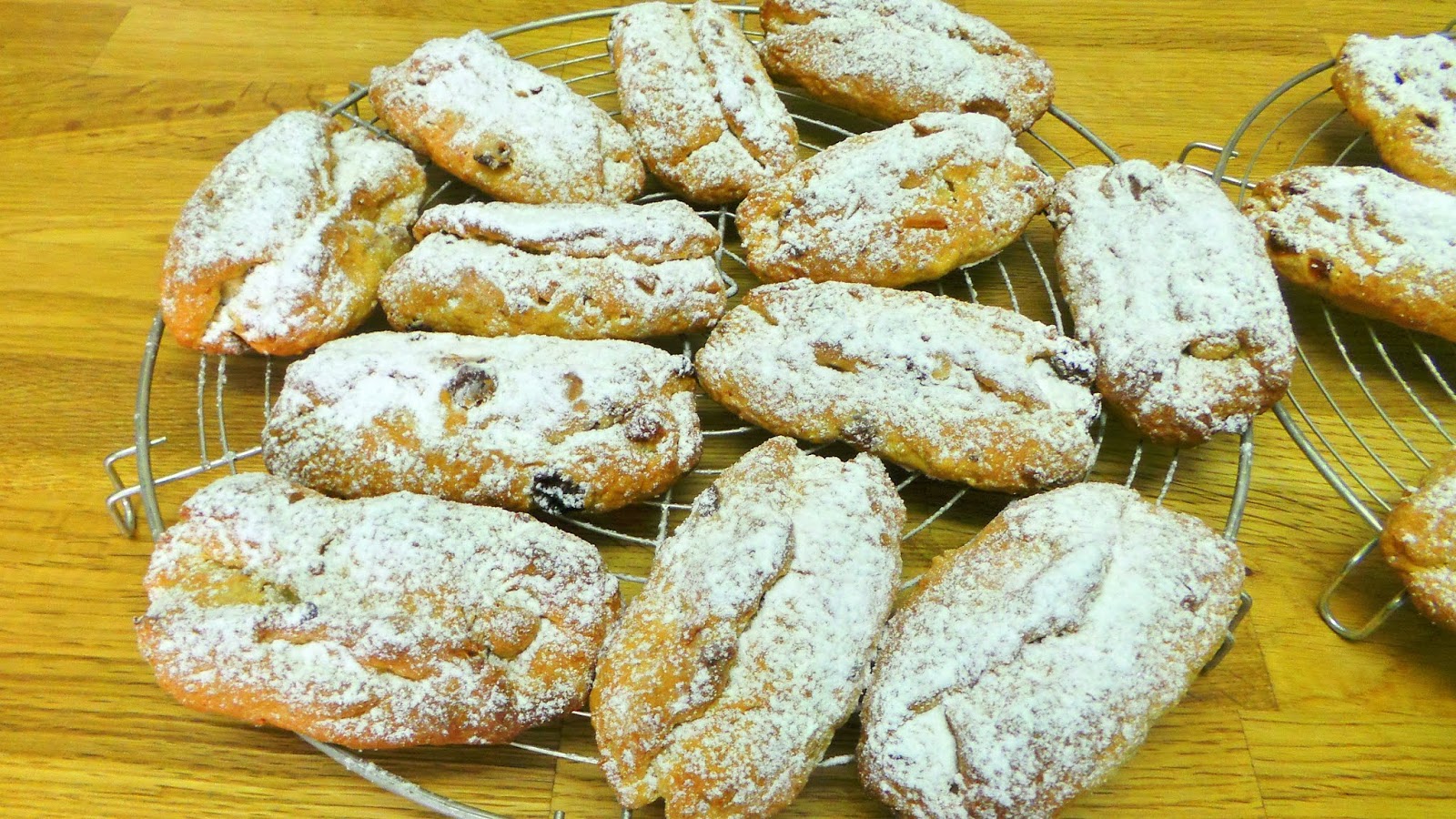 Lilian&amp;#39;s Baking Inspiration: Mini Stollen