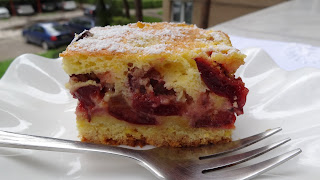 Prajitura cu prune si crema