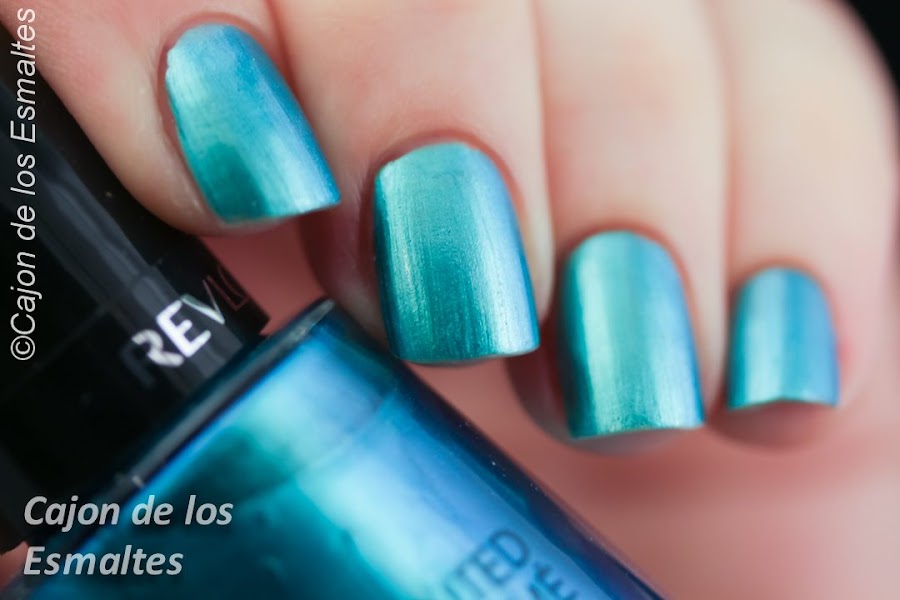 Esmalte de uñas Revlon - Ocean breeze