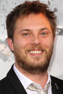 Duncan Jones. Director of Mute [Sub: Eng]