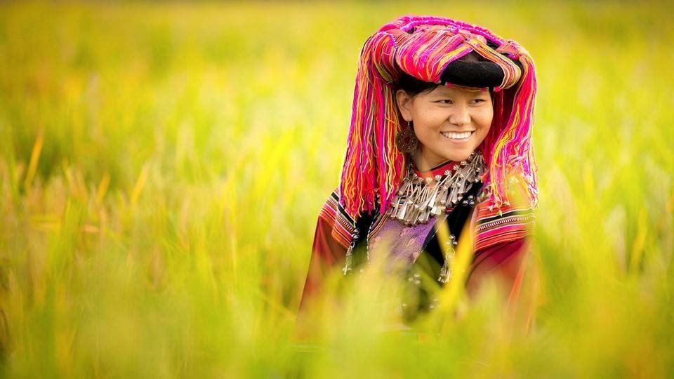 Embracing Individuality: Colorful Lisu New Year