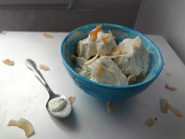 Coconut Ice Cream-EASY, 4 ingredients