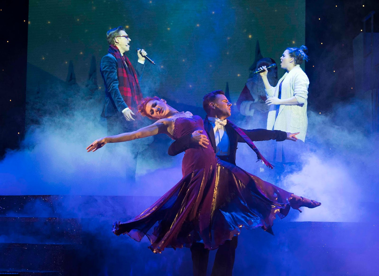 Review The Christmasaurus Live Eventim Apollo Hammersmith Backstage Pass