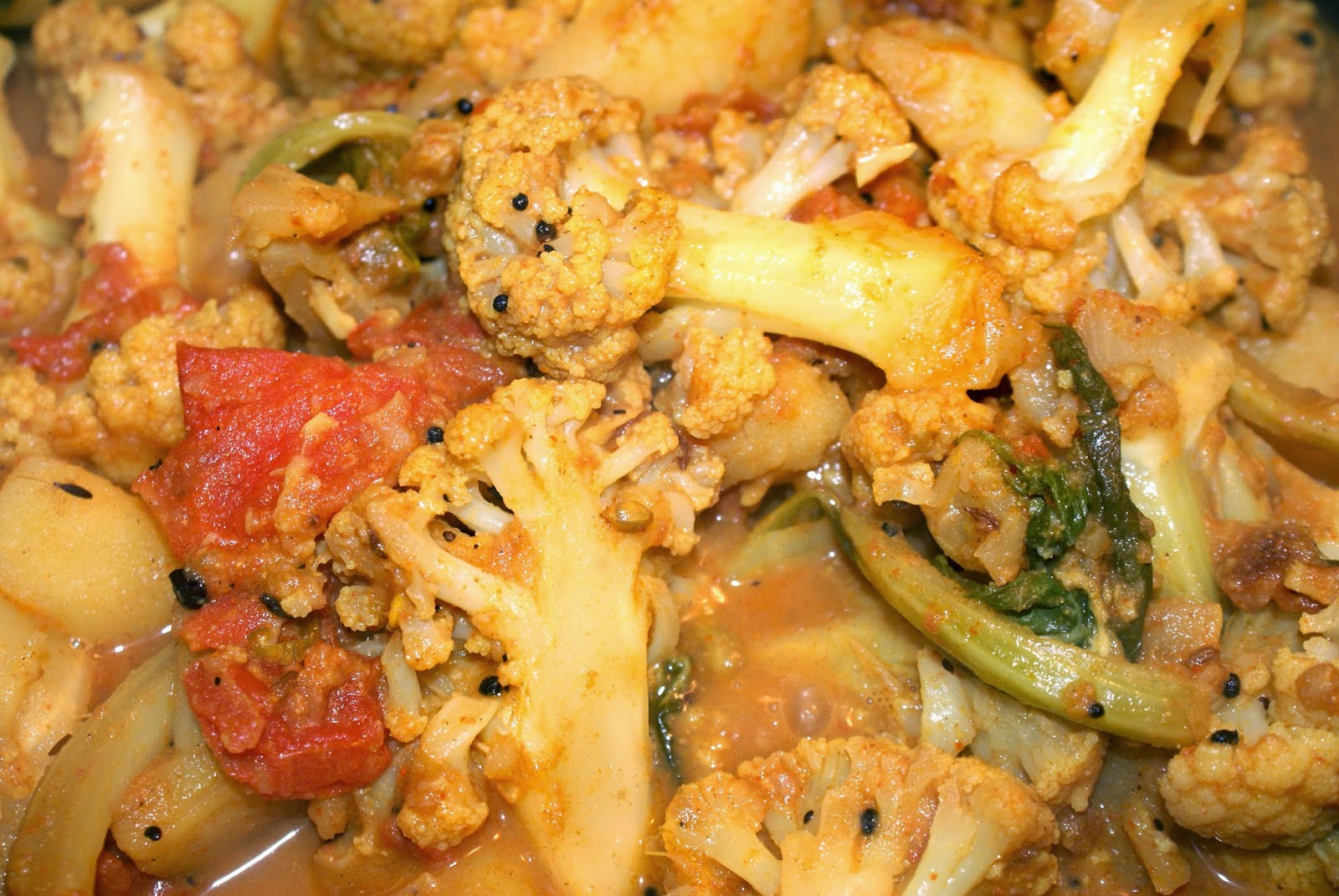 Nepali Tummy!! Authentic Nepali Style Cauliflower Curry!!