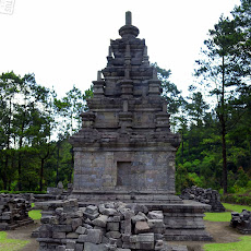 Candi Gedong 4