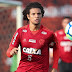 Flamengo recebe proposta de empréstimo do Japão por Arão, mas jogador recusa