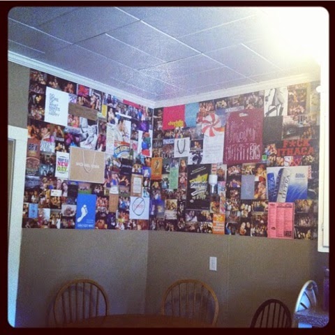#TBT: DIY College Kitchen Collage Wall | The Beetique