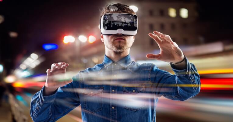 الفرق بين الواقع الافتراضي والواقع المعزز (virtual and reality) الفرق بين الواقع الافتراضي والواقع المعزز (virtual and reality)