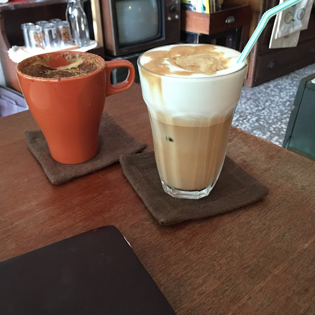 新北淡水。目目 MùMù 咖啡展覽藝文空間