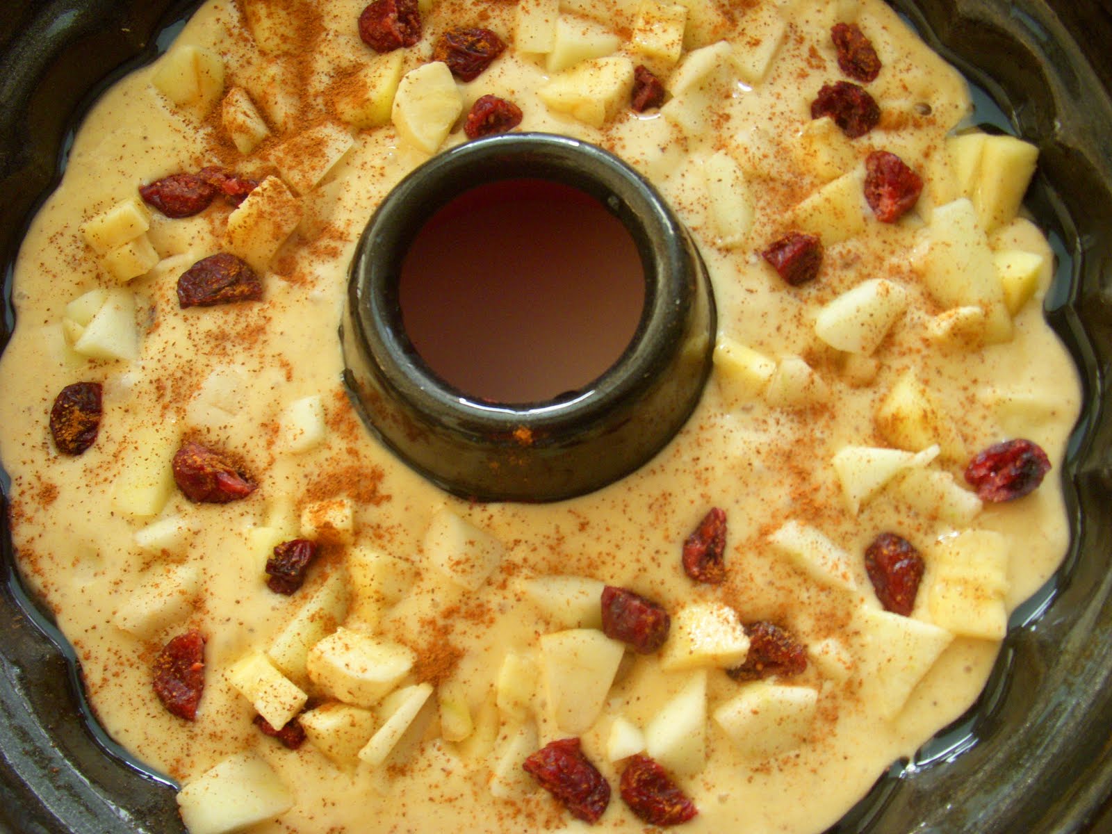 Bir Dut Masalı MUZLU YABANMERSINLİ ELMALI KIŞ KEKİ (nUnU KEKİ)