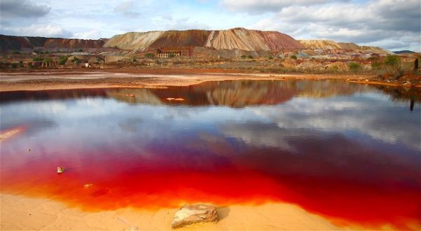 Top 10 de los lugares con las aguas más contaminadas del mundo