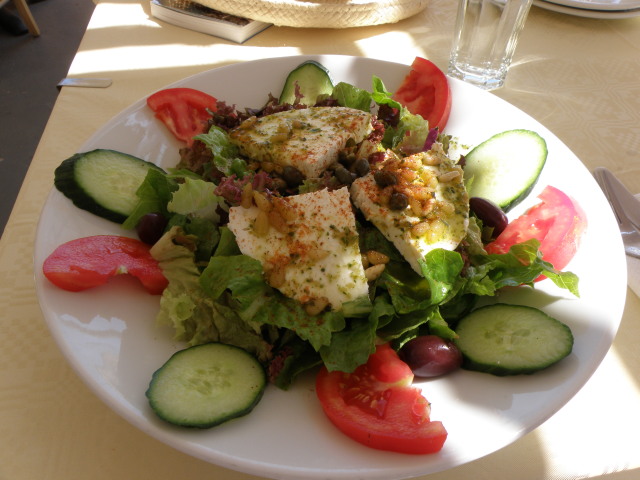 Choriatiki Salata, Santorin Choriatiki Salata, Santorin