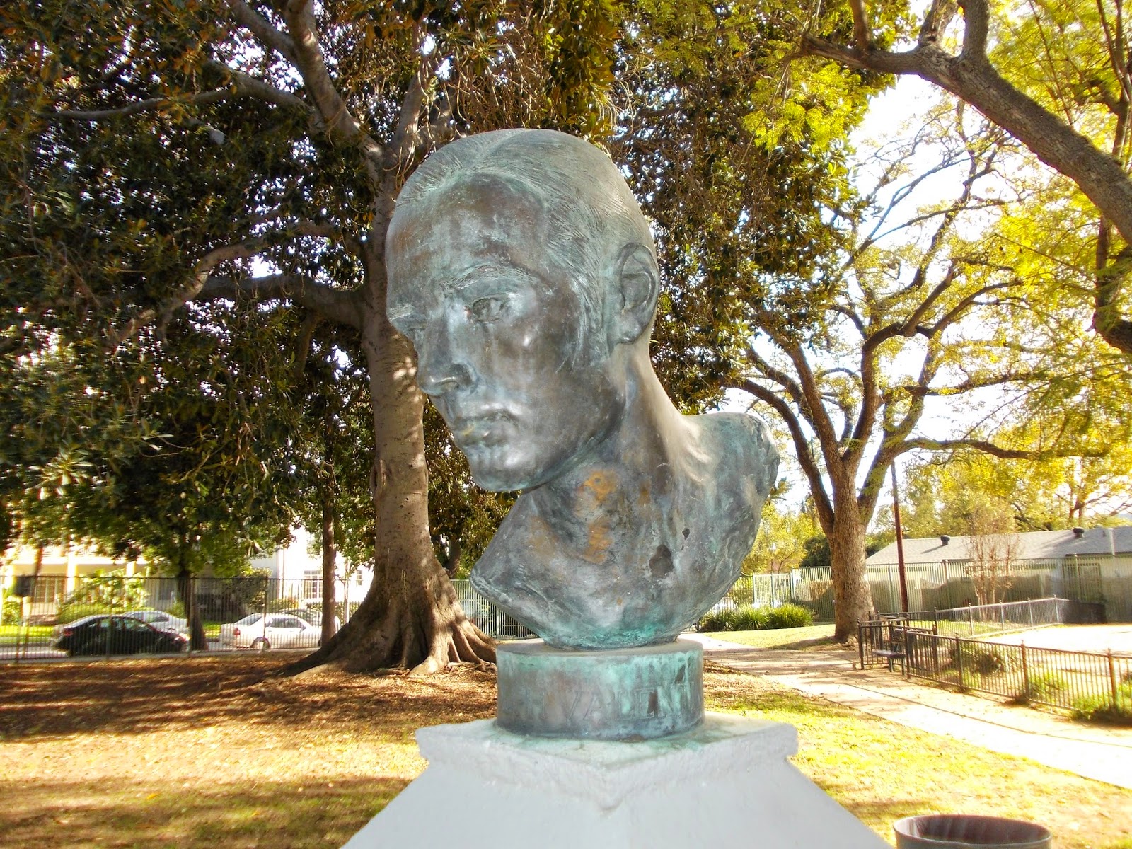 The Angelito INFOBLOG THE RUDOLPH VALENTINO MONUMENTS DE LONGPRE PARK