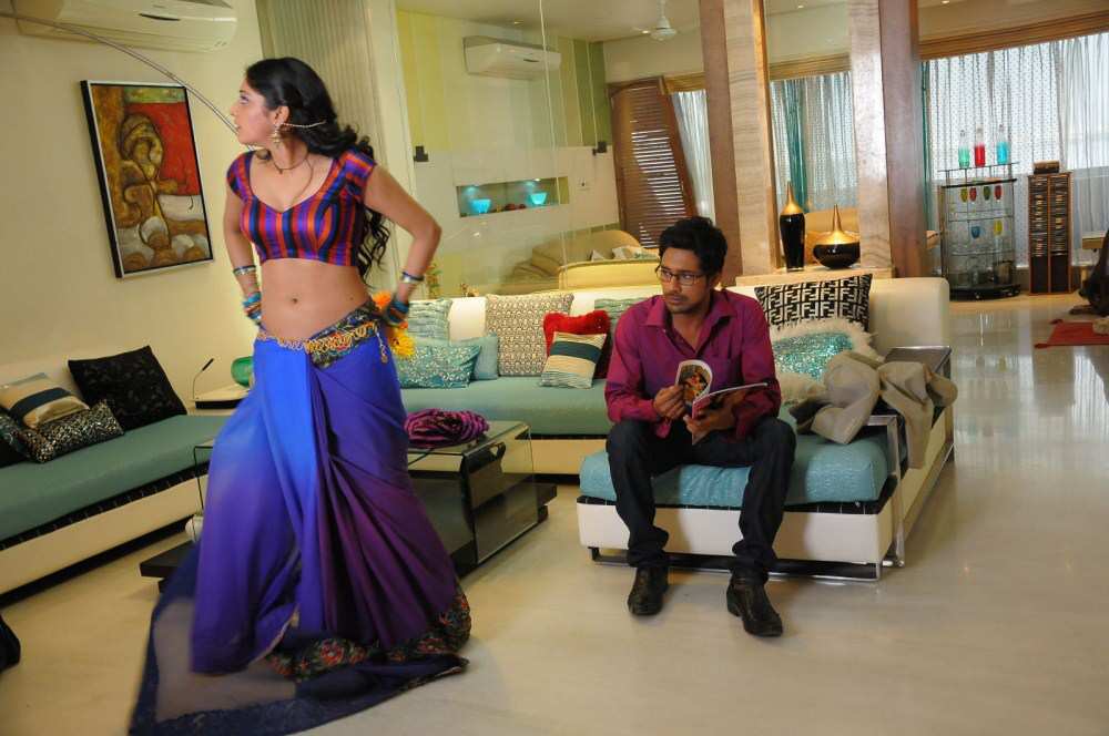 1000px x 664px - Actress Haripriya Hot Stills in Saree