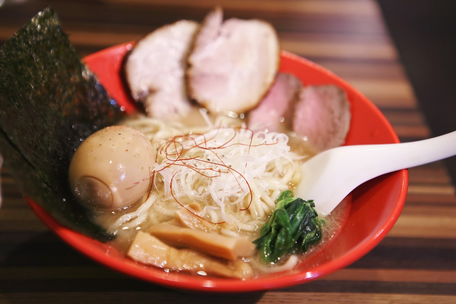Ramen Dining Jingu 隱藏澀谷原宿街道裡的牛骨拉麵店 還有拉麵體驗活動 小食日記