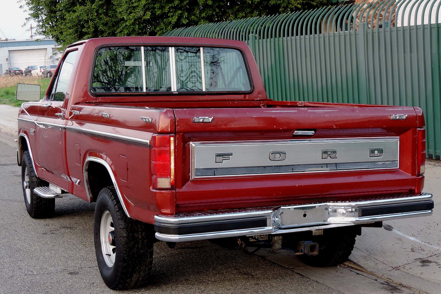 1982 Ford F150 Pick Up Xlt 5 0 1982 Ford Truck Sales Brochure