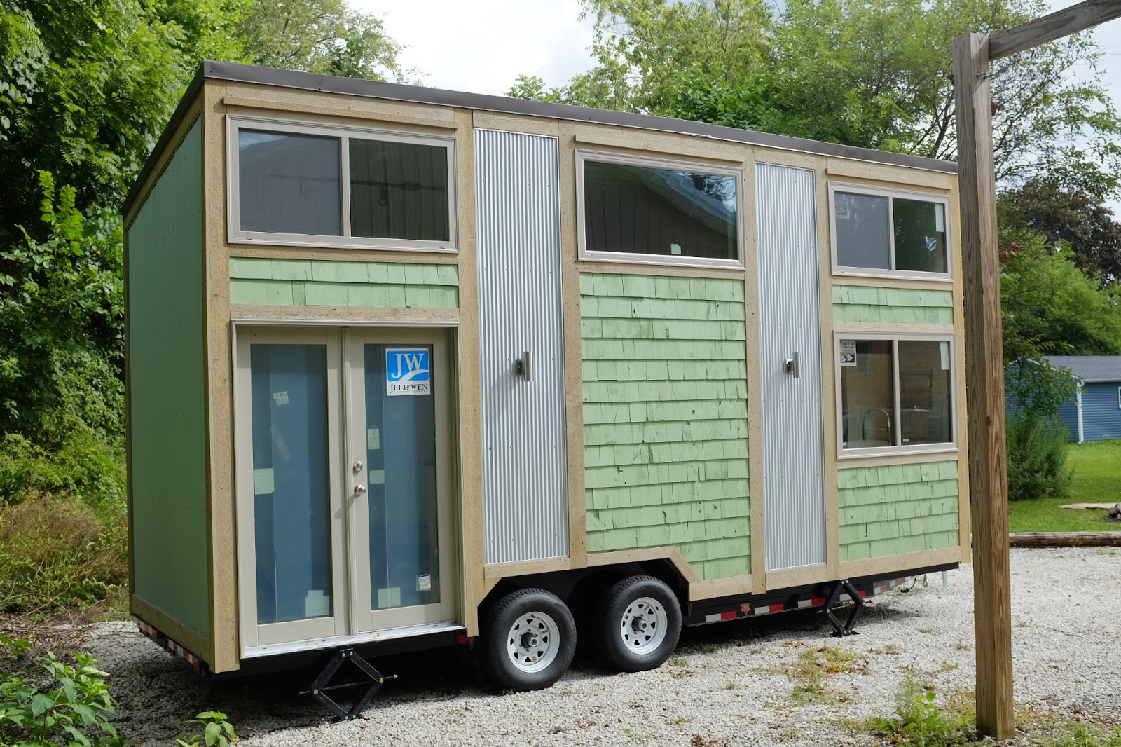 Chippewa Lake Tiny House (240 Sq Ft) [ TINY HOUSE TOWN ]