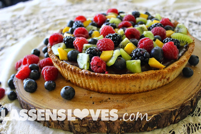 vegan+fruit+tart, gluten+free+dessert, chocolate+tart, mothers+day+desserts, healthy+dessert
