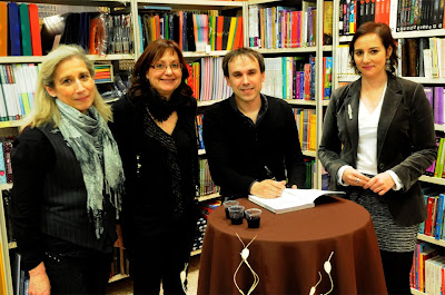 Firma de libros en la Librería Jap de Zaragoza