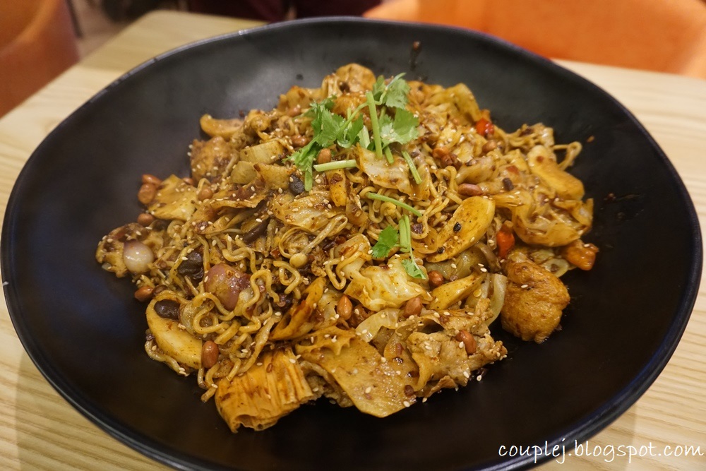 Hotpot Kitchen Mid Valley Megamall Couple J